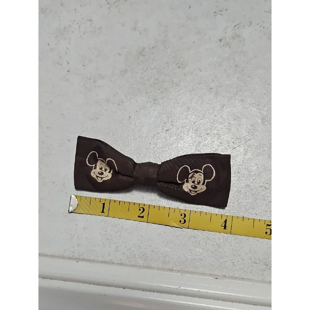Unbranded vintage disneyana